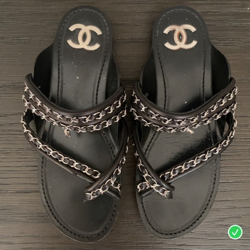 Chanel 💯 Authentic